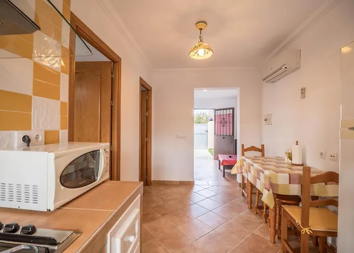 La Ermita * كونيل ذي لا فرونتيرا